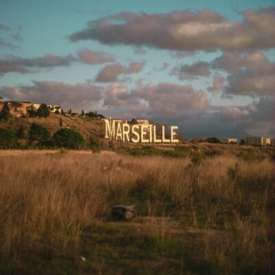 Création de site internet pour PME à Marseille : crédibilité B2B et génération de leads